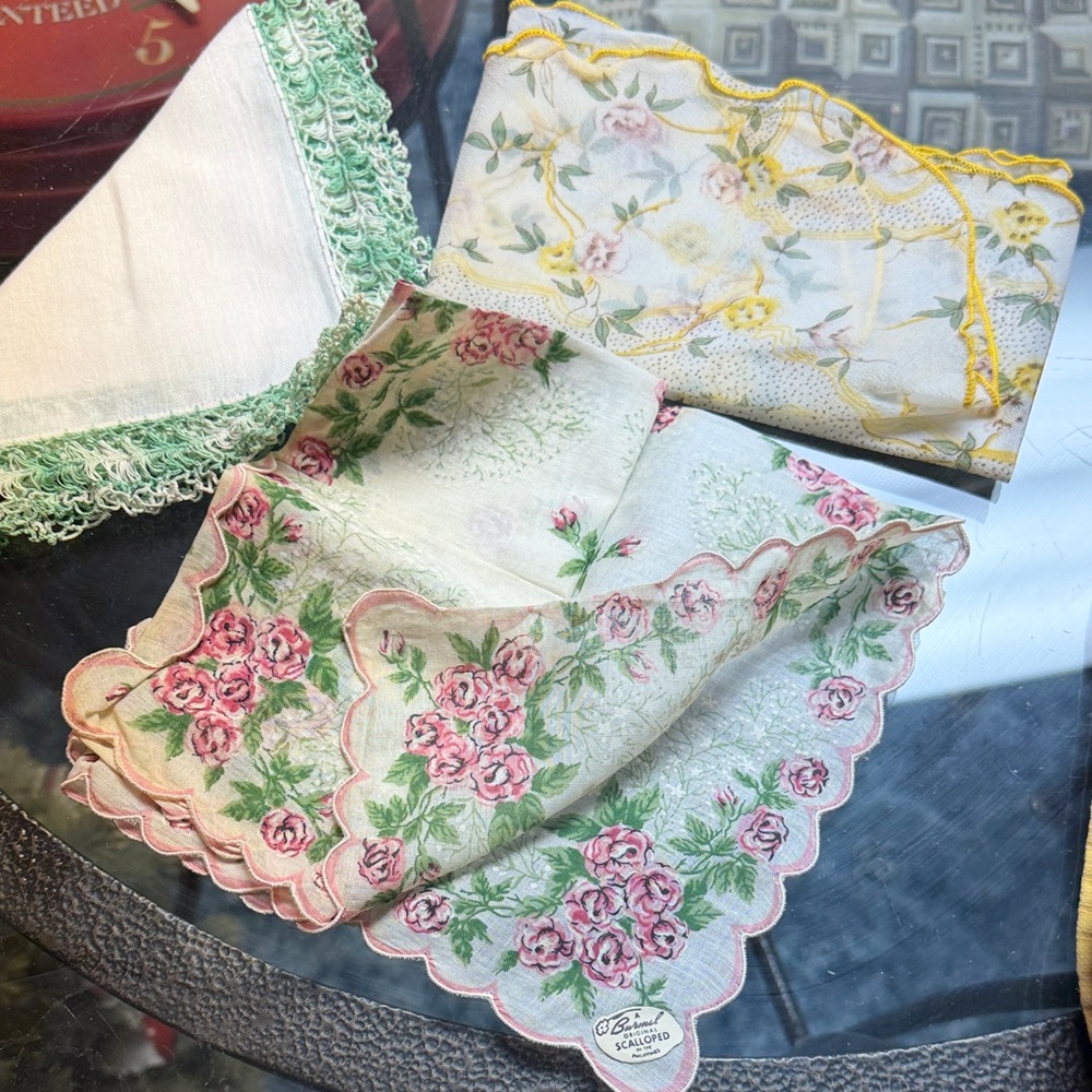Vintage Handkerchief set of 3